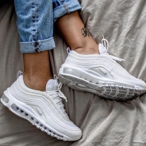 Nike air max 97 tripple white womens shoesSize7 New